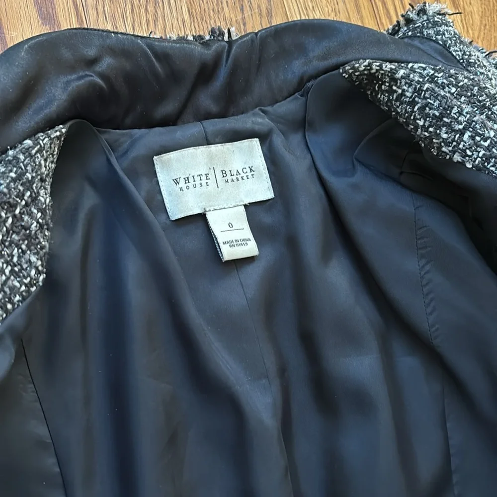 White House Black Market tweed midi boucle fringe trim black jacket coat sz.0